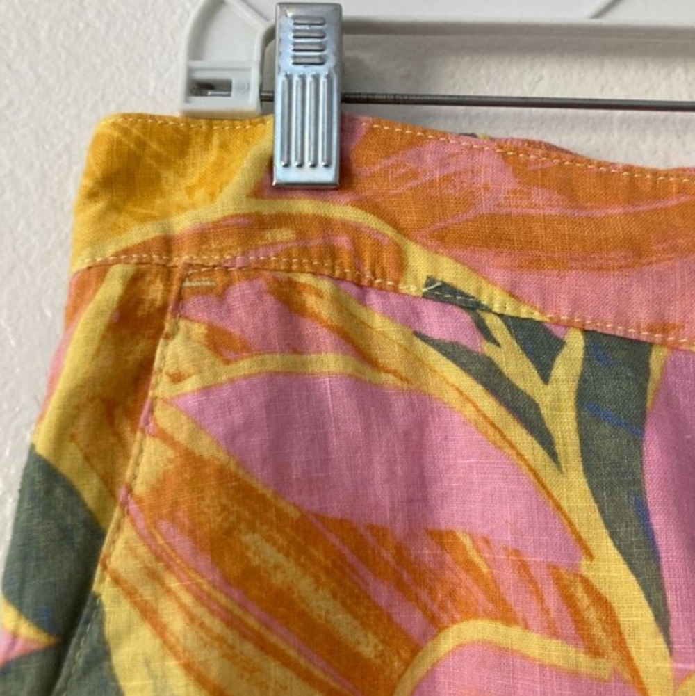 Tahari Luxe Linen Wide-Leg Cropped Floral Leaf Pants | Size Small (NWT) - Picture 6 of 10